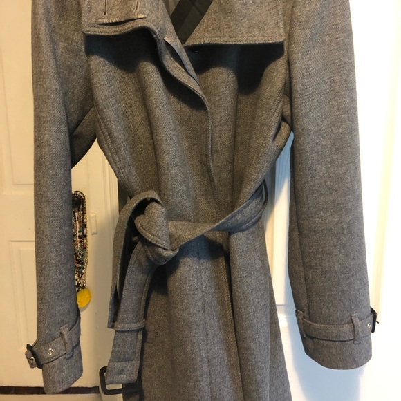 Burberry Gibbsmoore Wool Blend Coat - Picture 7 of 8